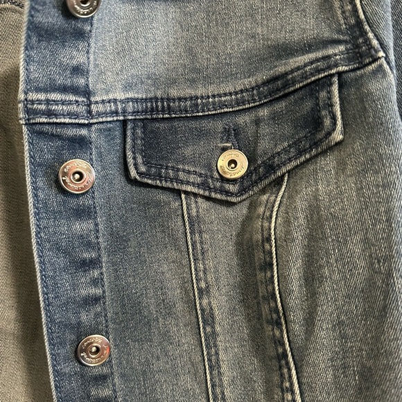 INC International Concepts Women's SZ S Cropped Denim Jacket Heavenly Wash NWT - Picture 7 of 7